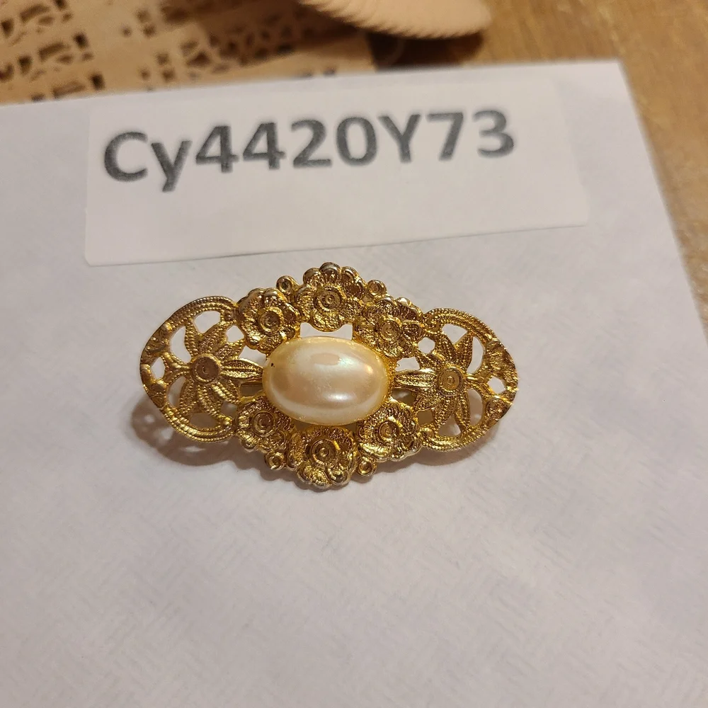 Unique Vintage Gold and Cream Brooch